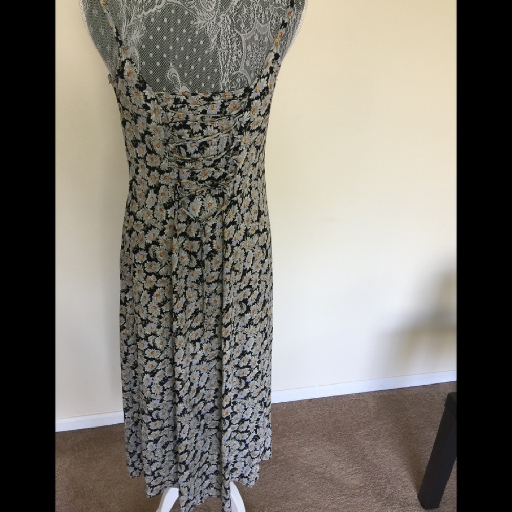 Dress - Picture 3 of 5